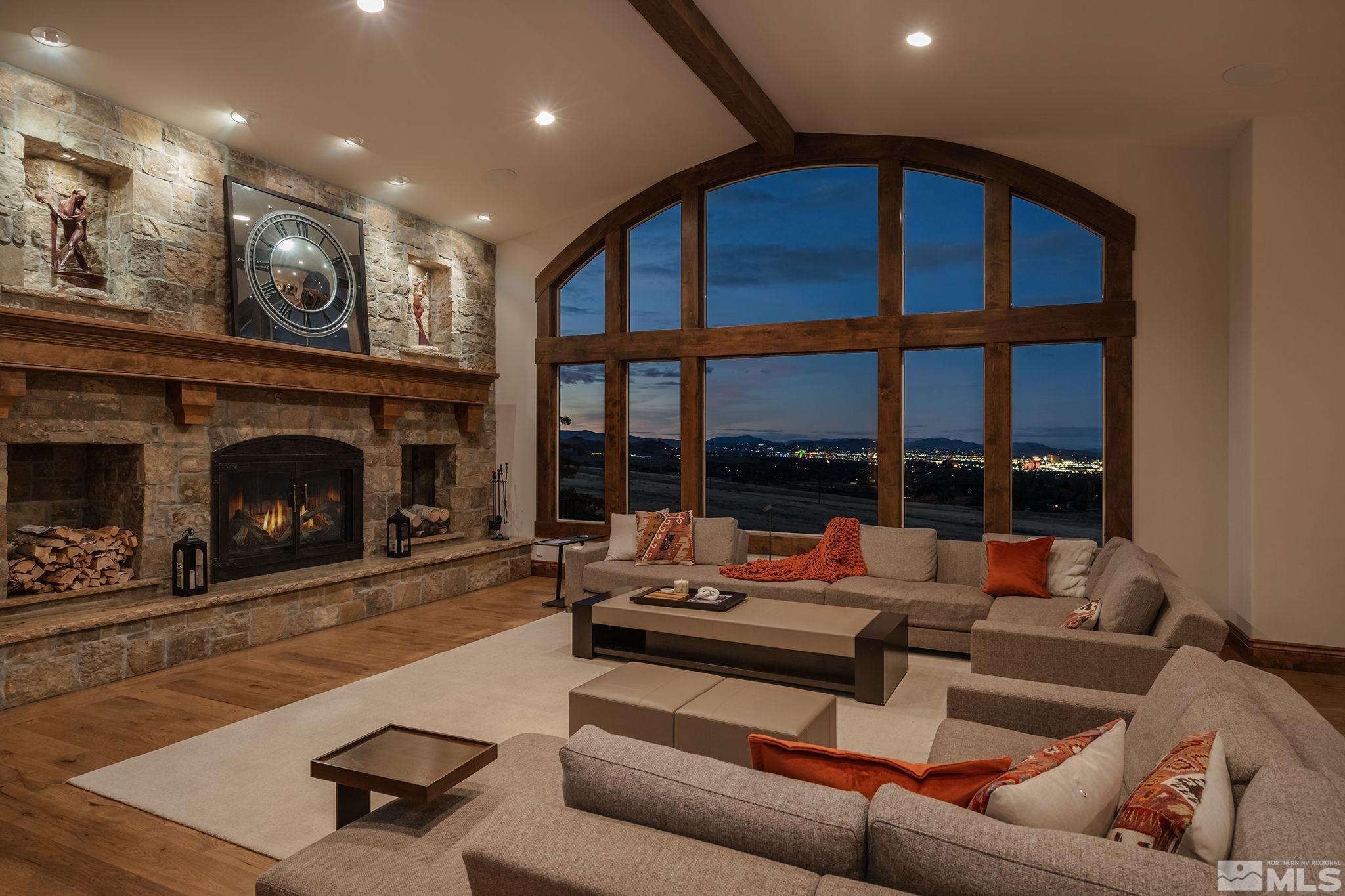 386 Questa Court