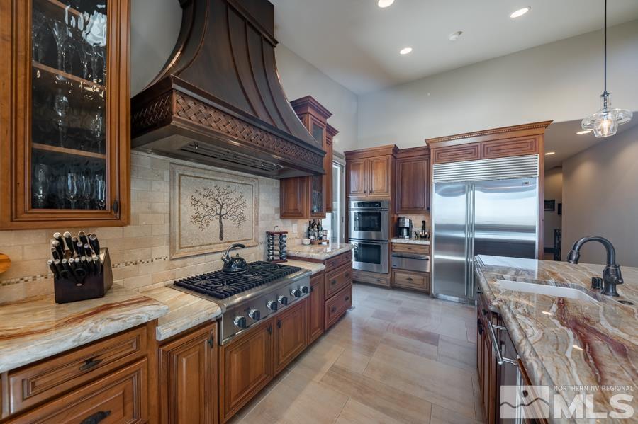 386 Questa Court