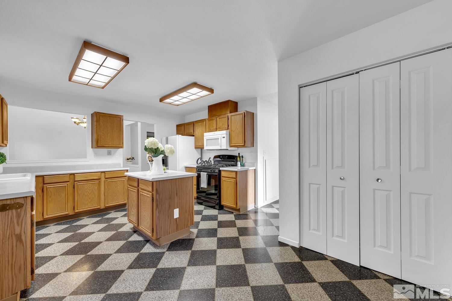 4431 Creekside Circle