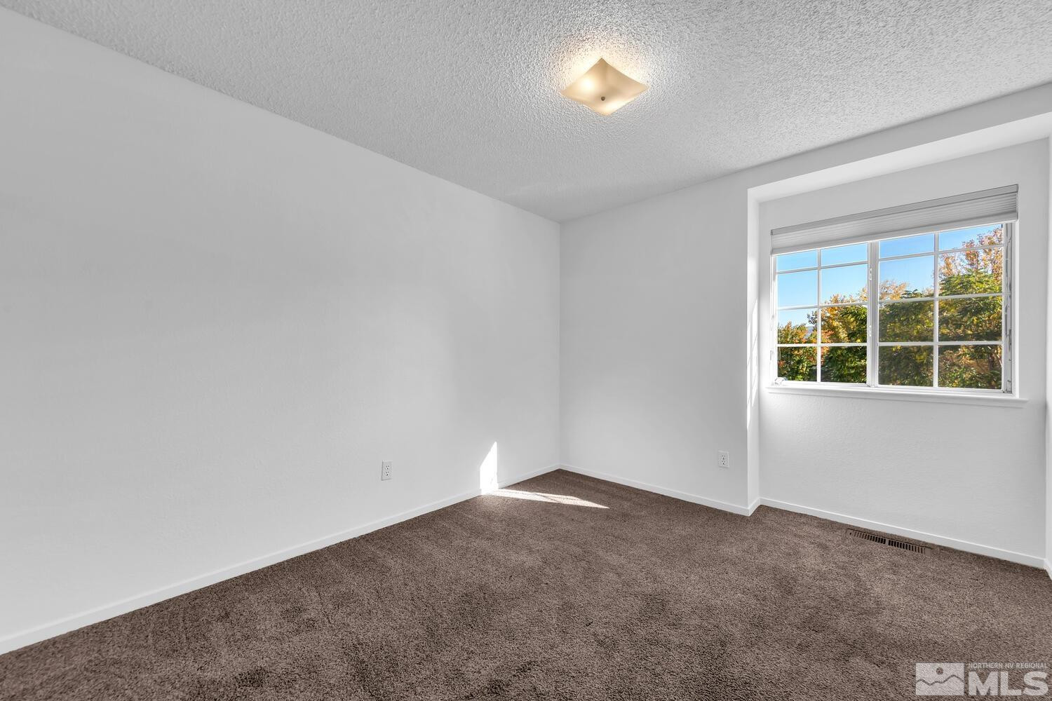 4431 Creekside Circle