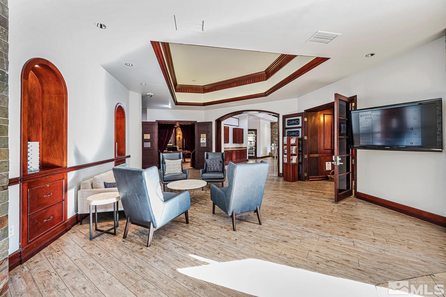 900 S Meadows Parkway, 4512