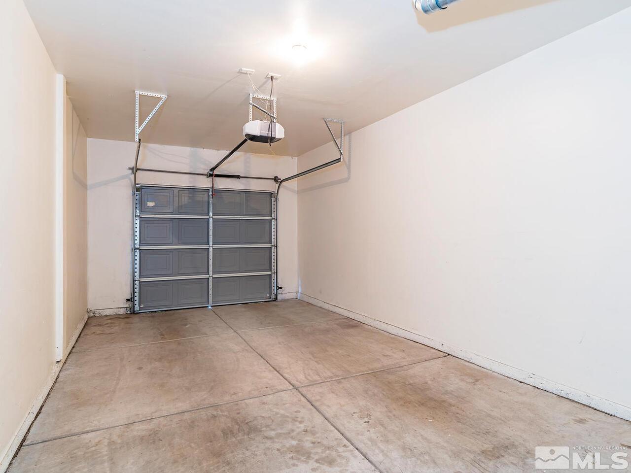 900 S Meadows Parkway, 4512