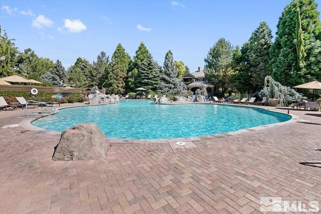 900 S Meadows Parkway, 4512