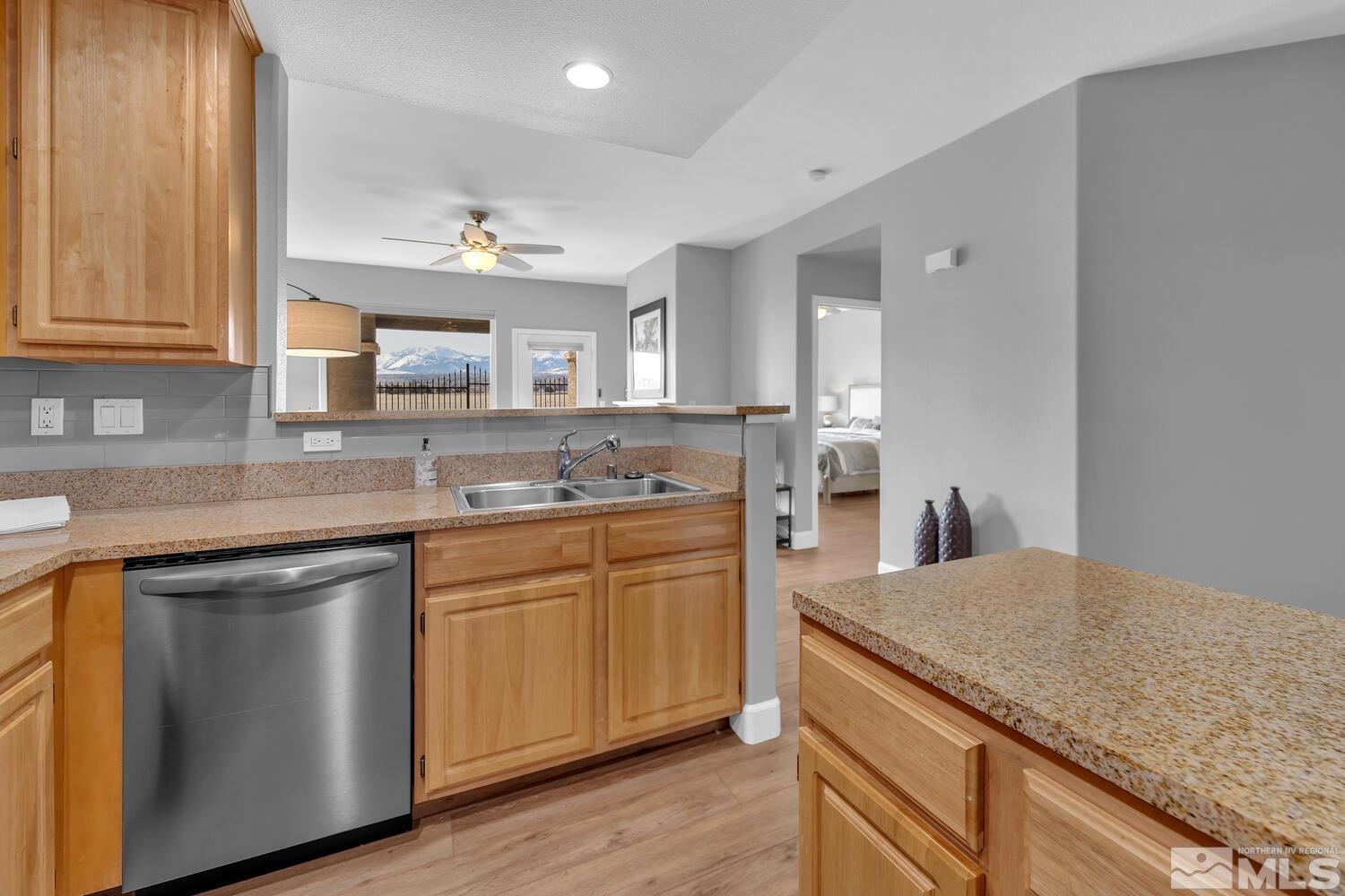 900 S Meadows Parkway, 5112