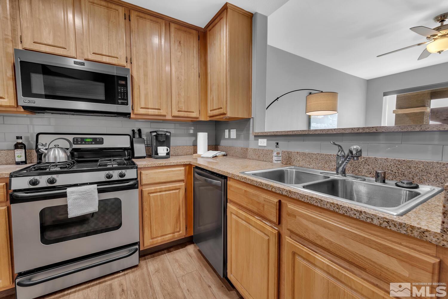900 S Meadows Parkway, 5112