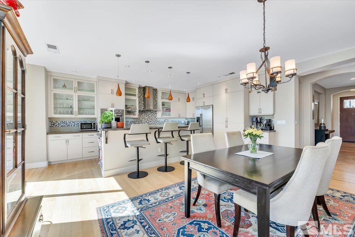 8998 Beacon Ridge Trail