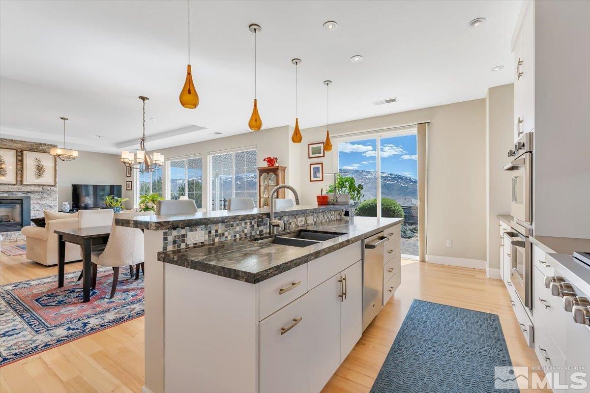 8998 Beacon Ridge Trail