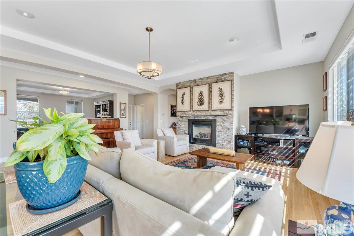 8998 Beacon Ridge Trail
