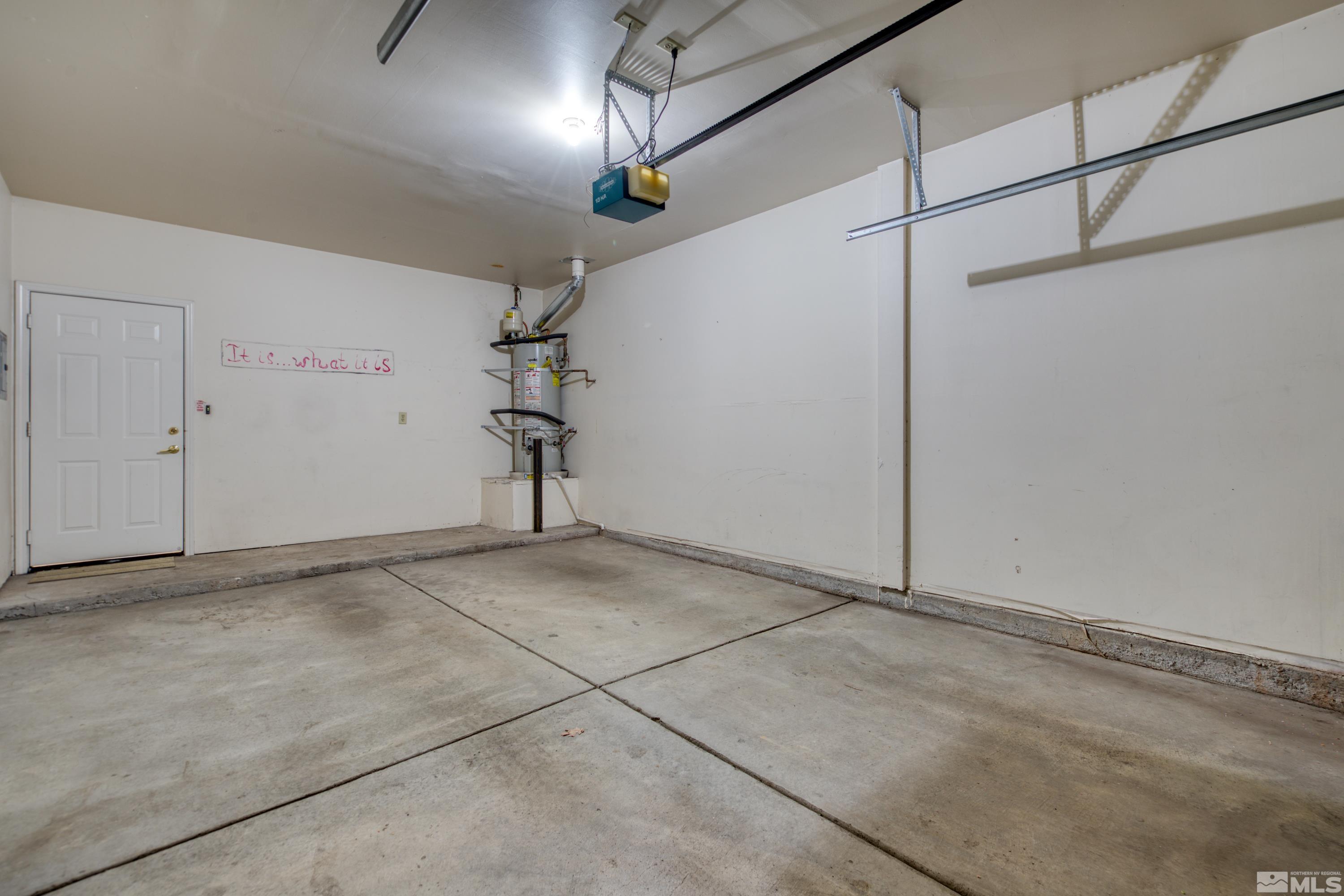 900 S Meadows Parkway, 513
