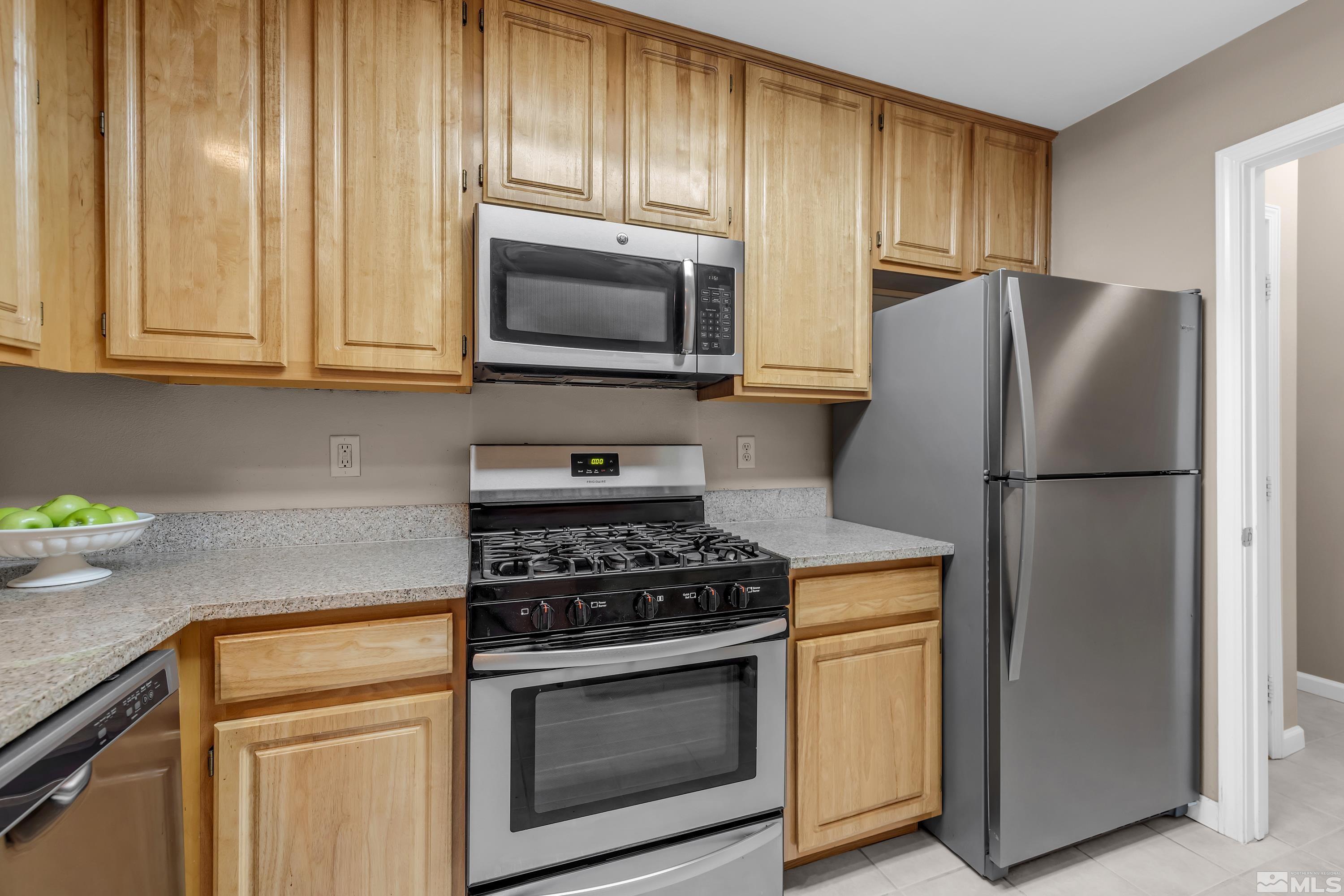 900 S Meadows Parkway, 513