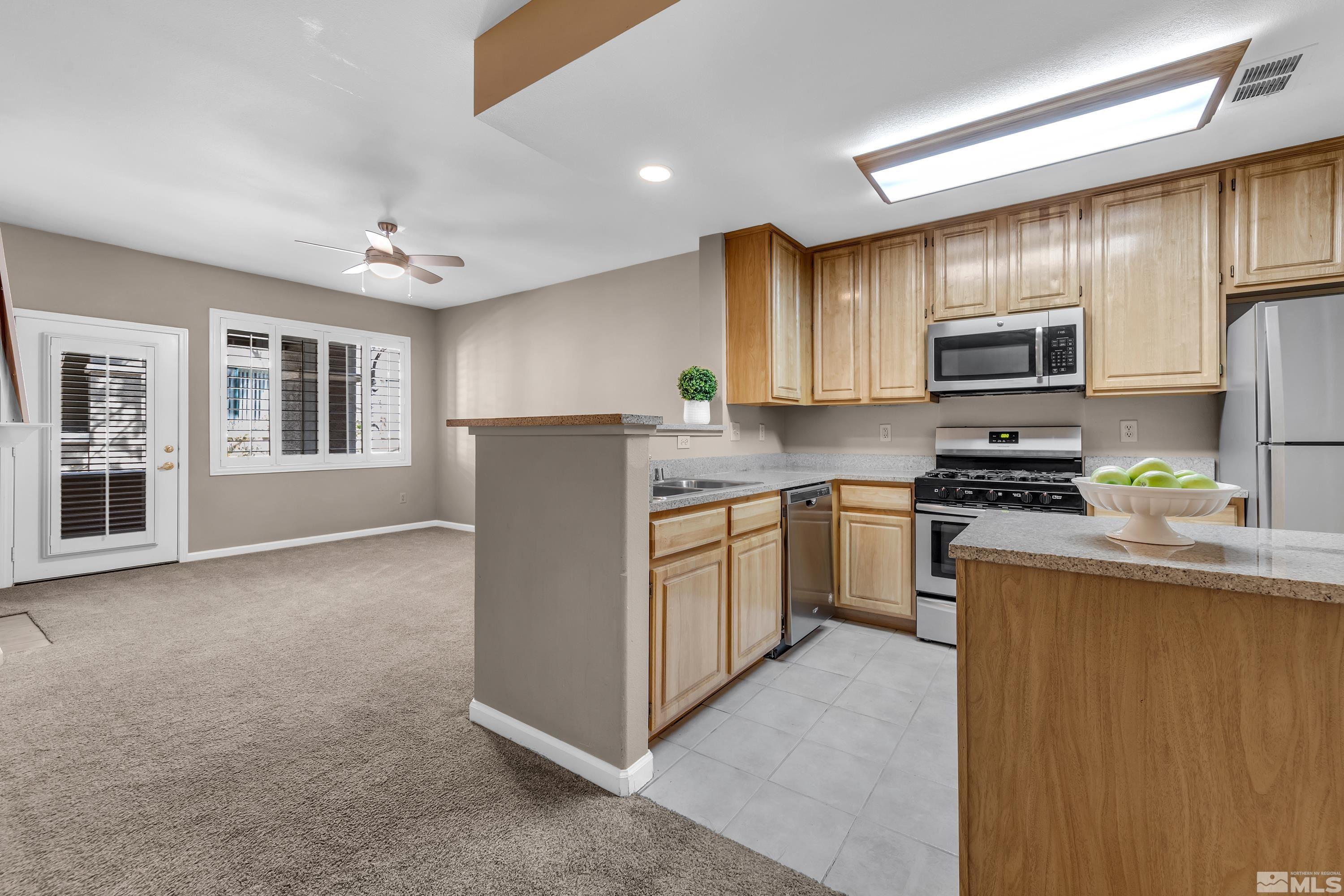 900 S Meadows Parkway, 513