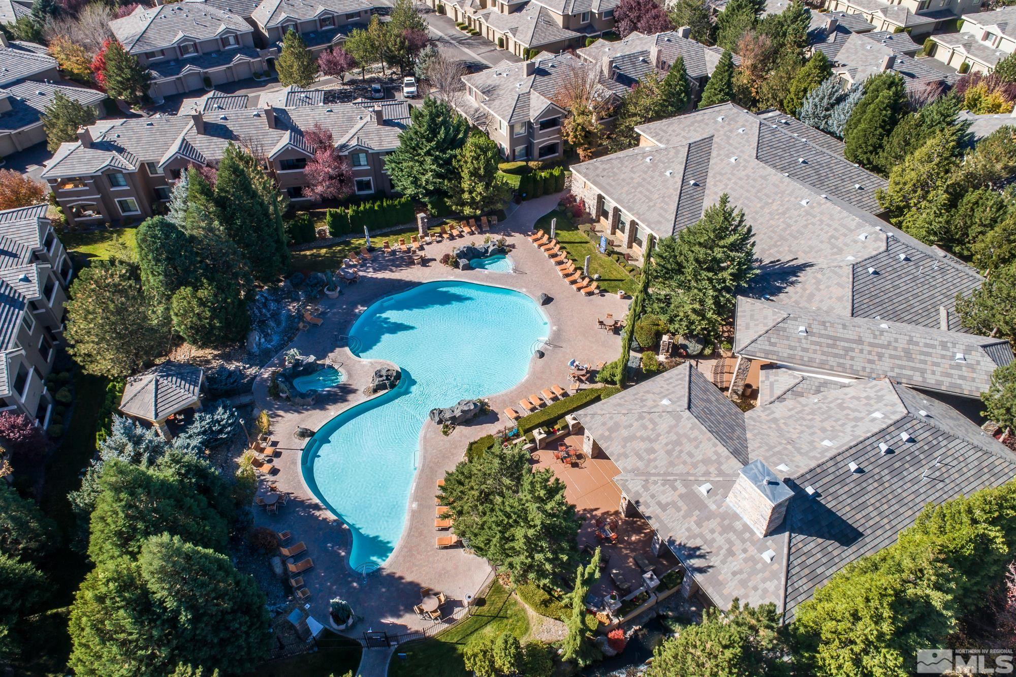 900 S Meadows Parkway, 513