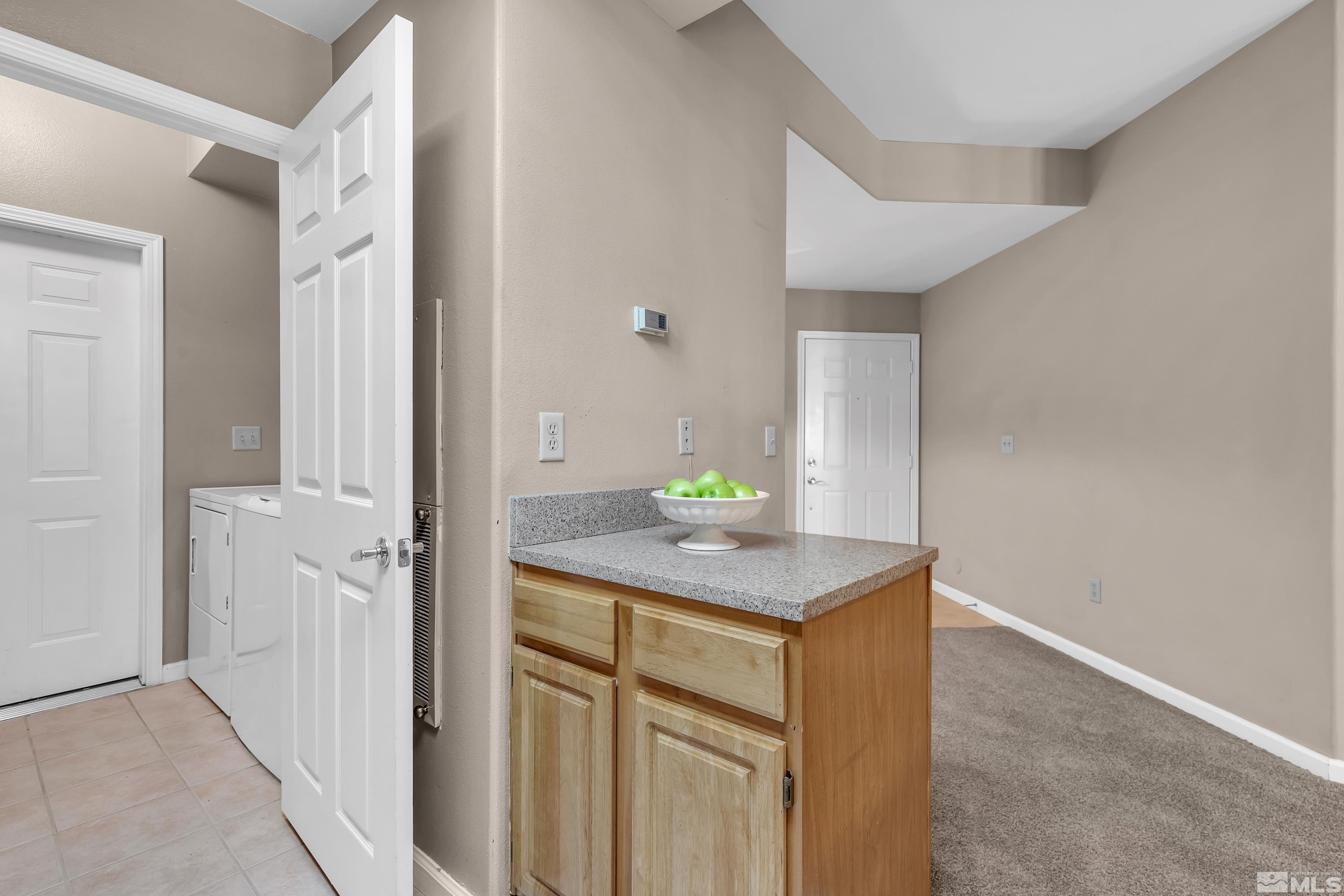900 S Meadows Parkway, 513