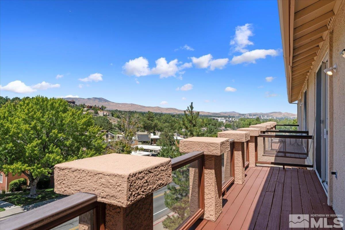 1484 Copper Point Circle