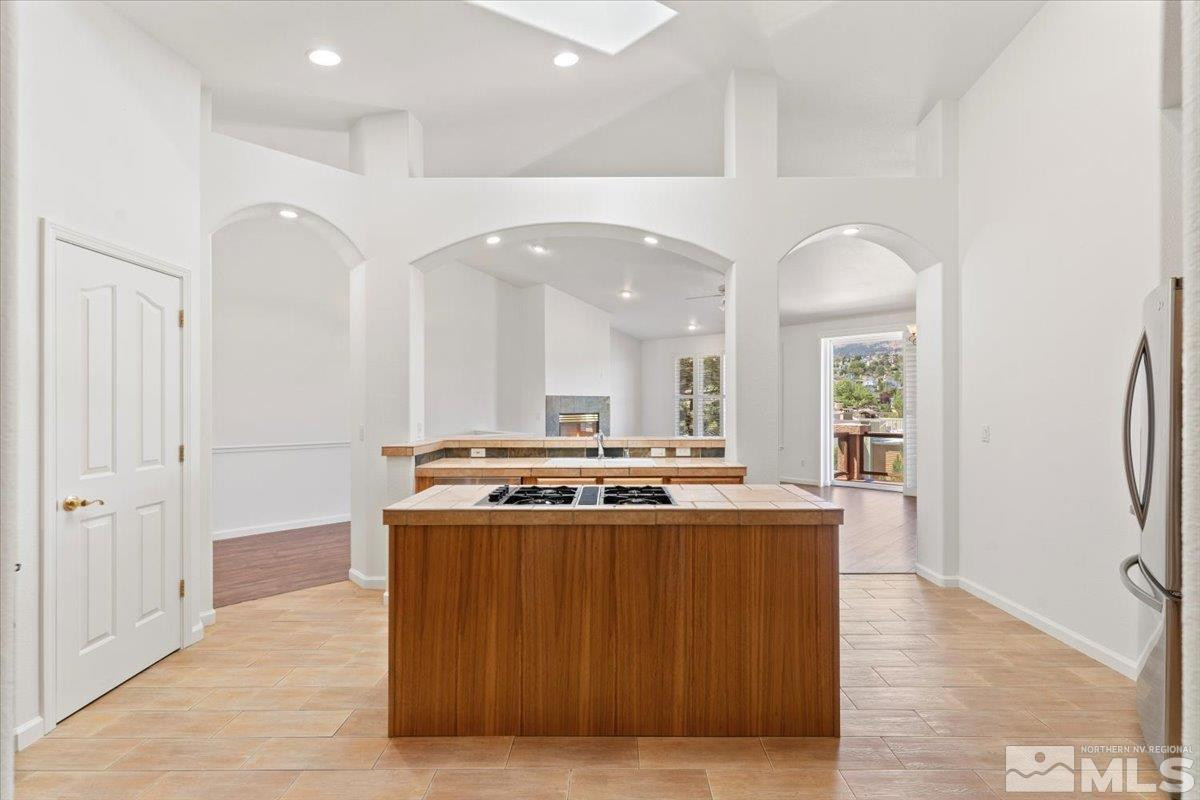 1484 Copper Point Circle