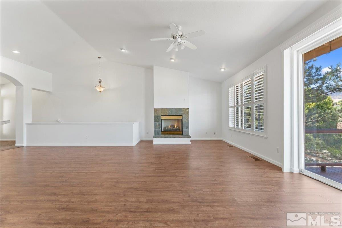 1484 Copper Point Circle