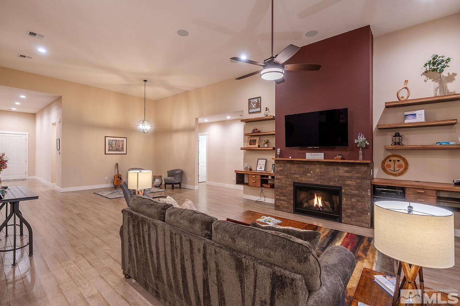 2905 Amethyst Hills Drive