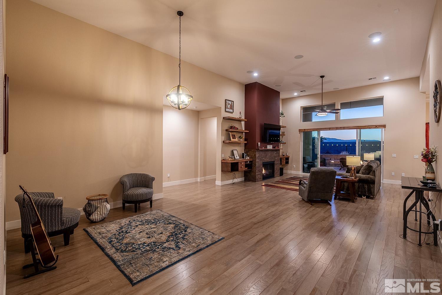 2905 Amethyst Hills Drive