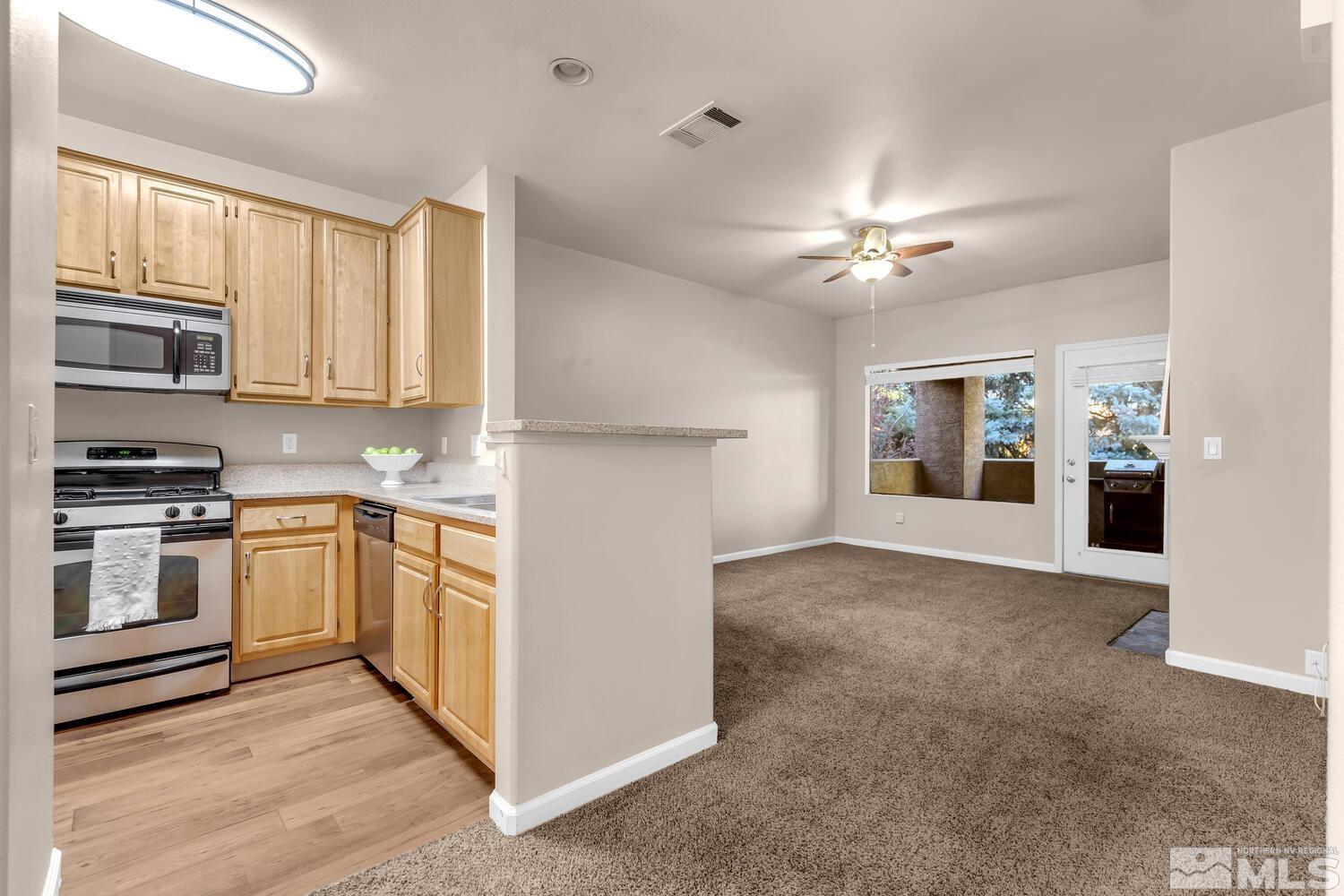 900 S Meadows Parkway, APT 1022
