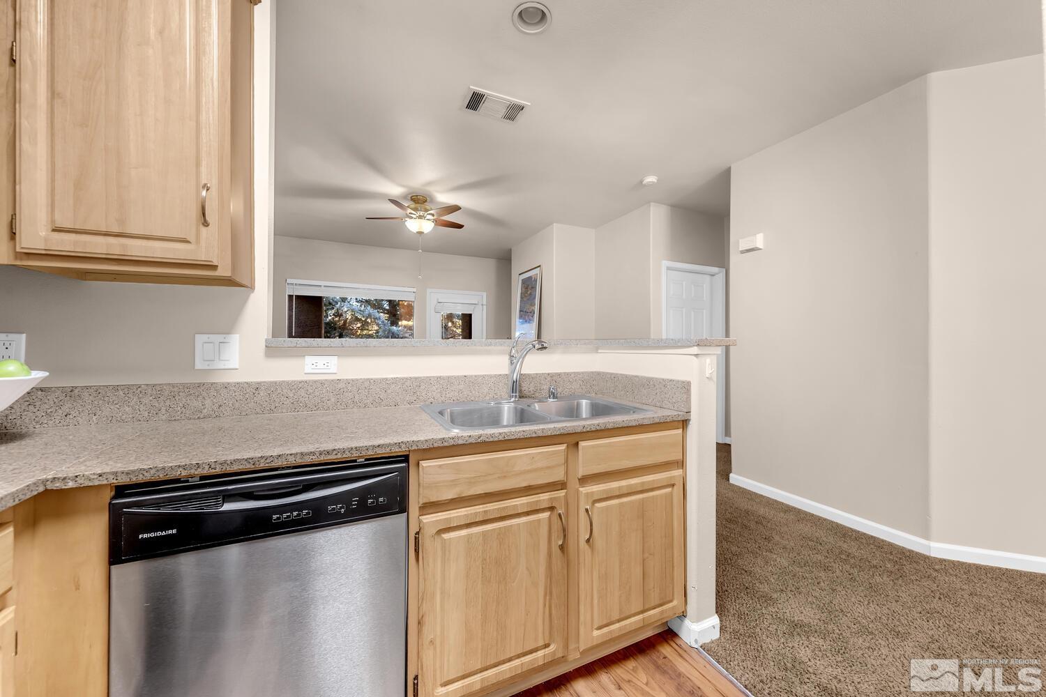 900 S Meadows Parkway, APT 1022