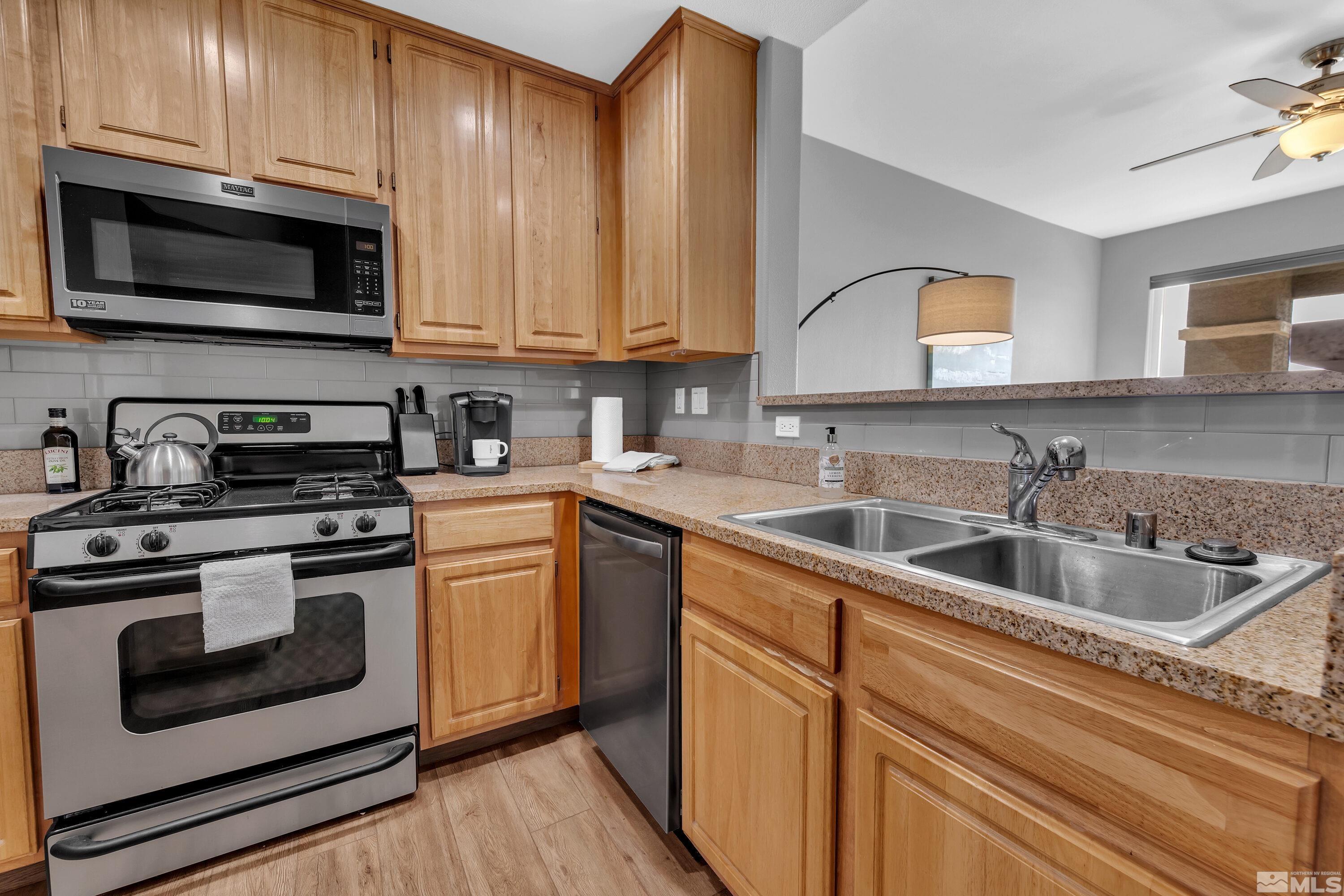 900 S Meadows Parkway, 5112