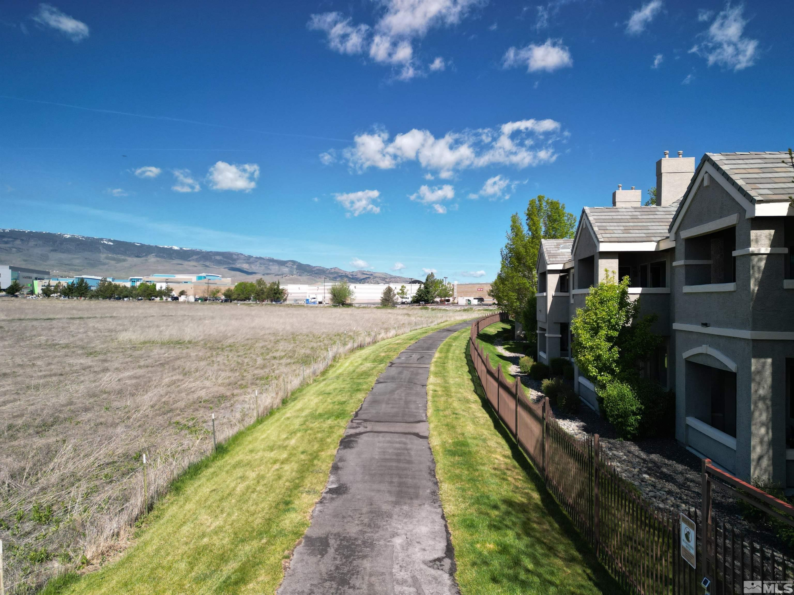 900 S Meadows Parkway, APT 4924