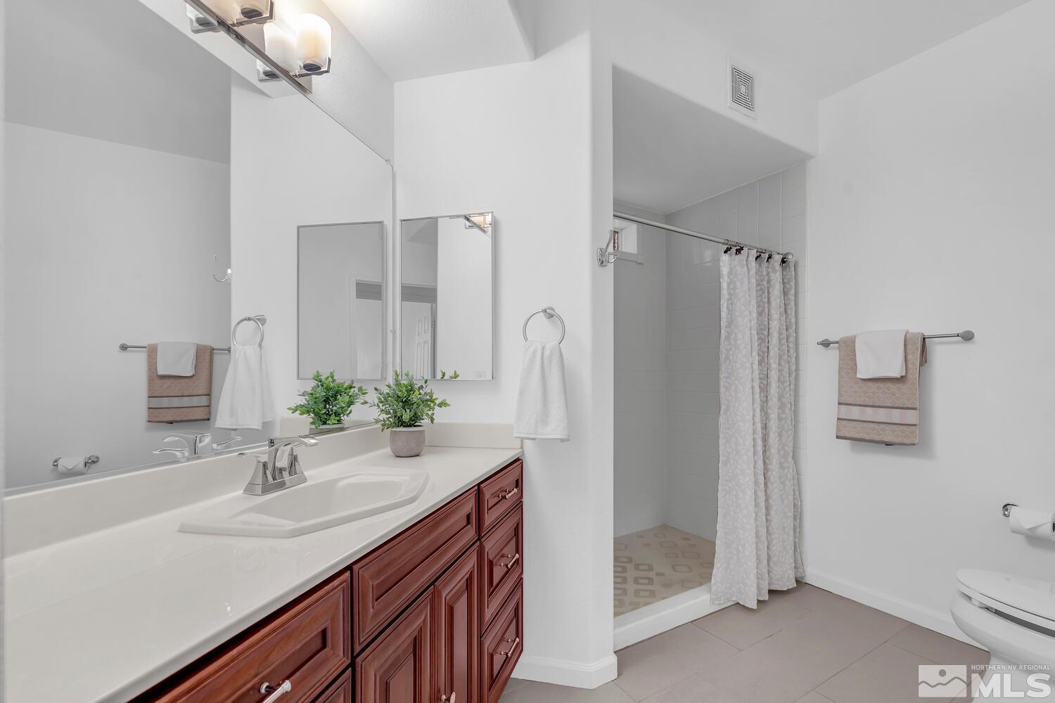 900 S Meadows Parkway, Unit 3213