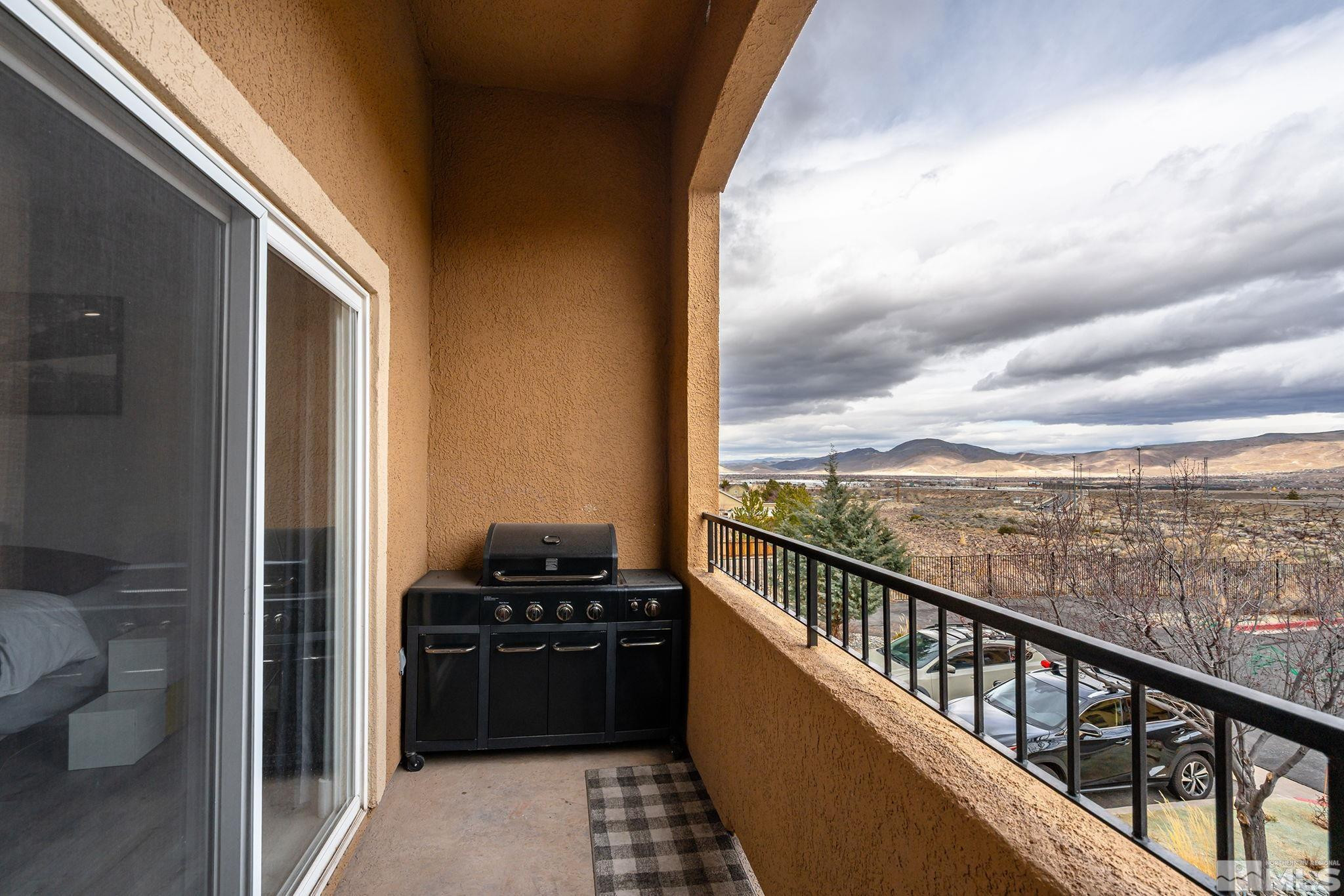 17000 Wedge Parkway, 3221