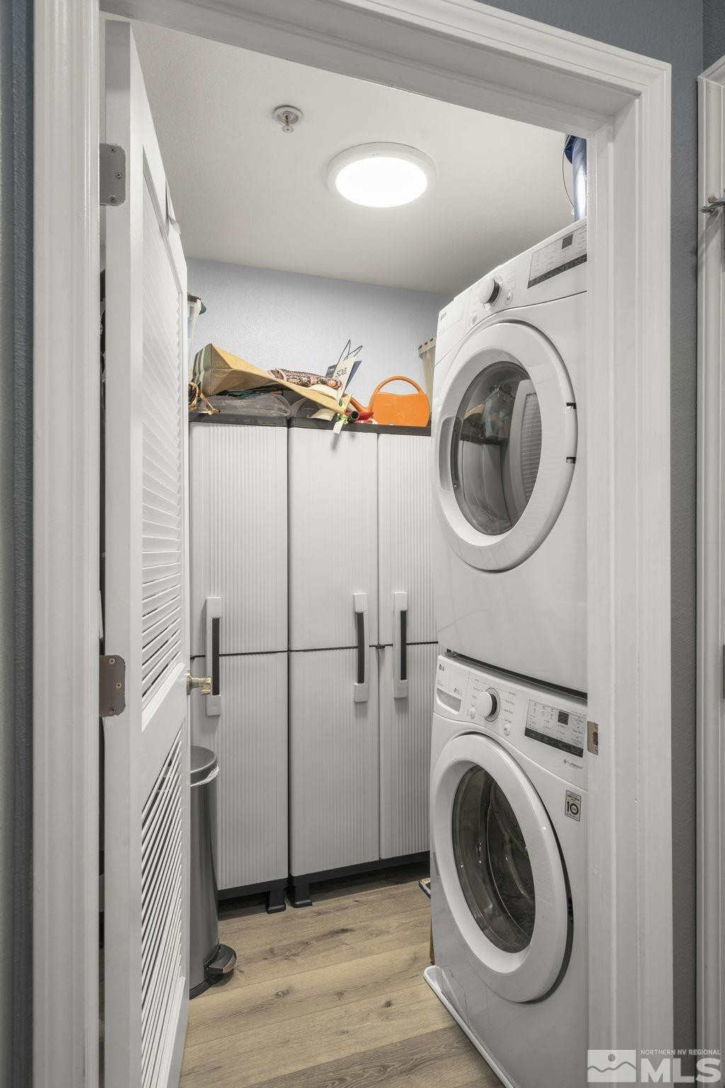 17000 Wedge Parkway, 3221