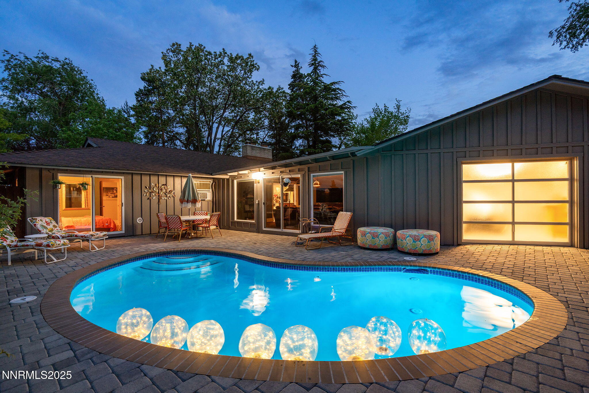 2135 Skyline Boulevard