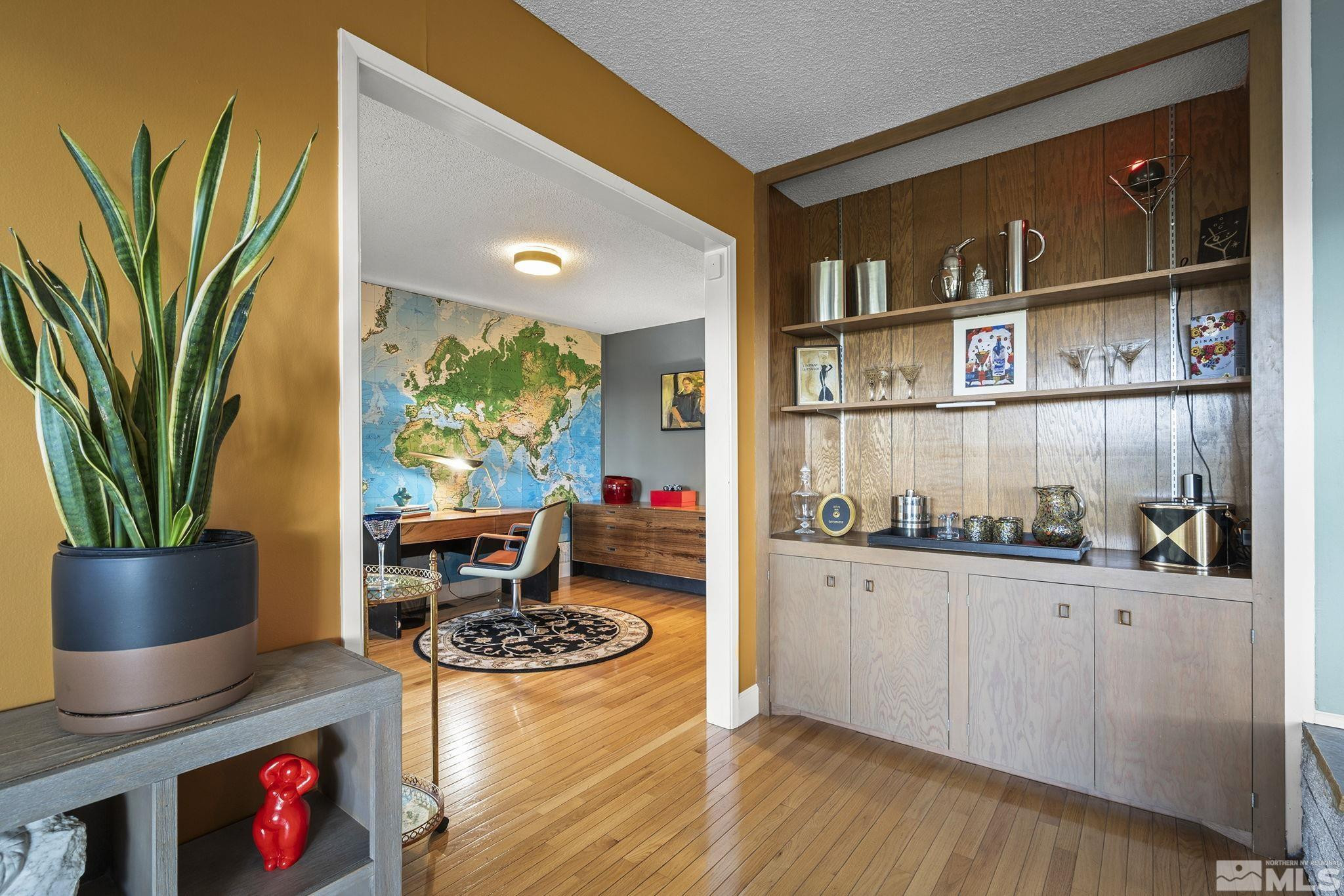 2135 Skyline Boulevard