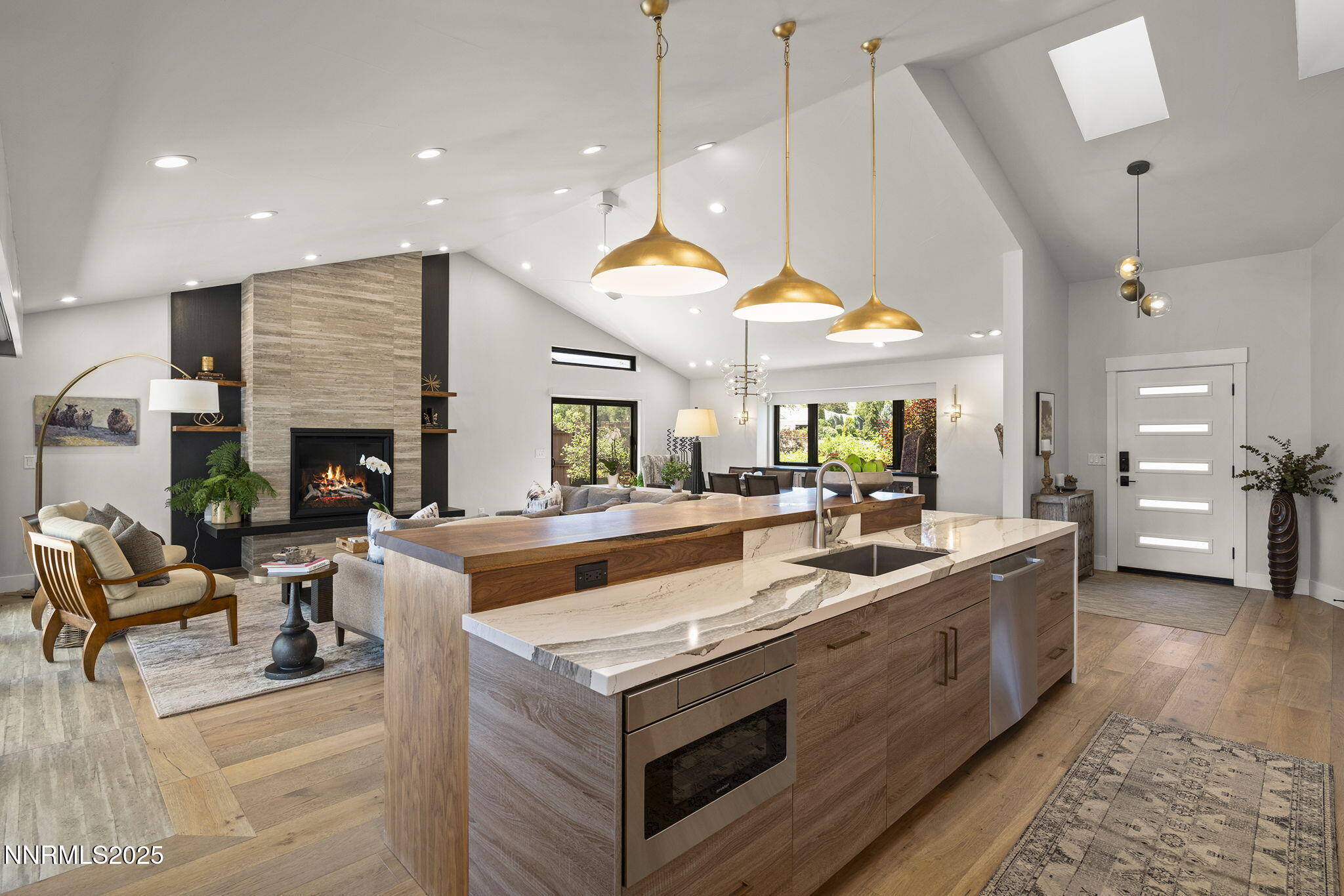 10594 Dixon Lane
