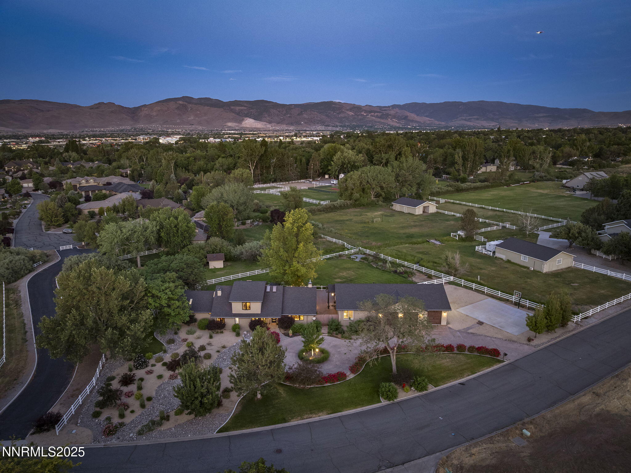 10594 Dixon Lane