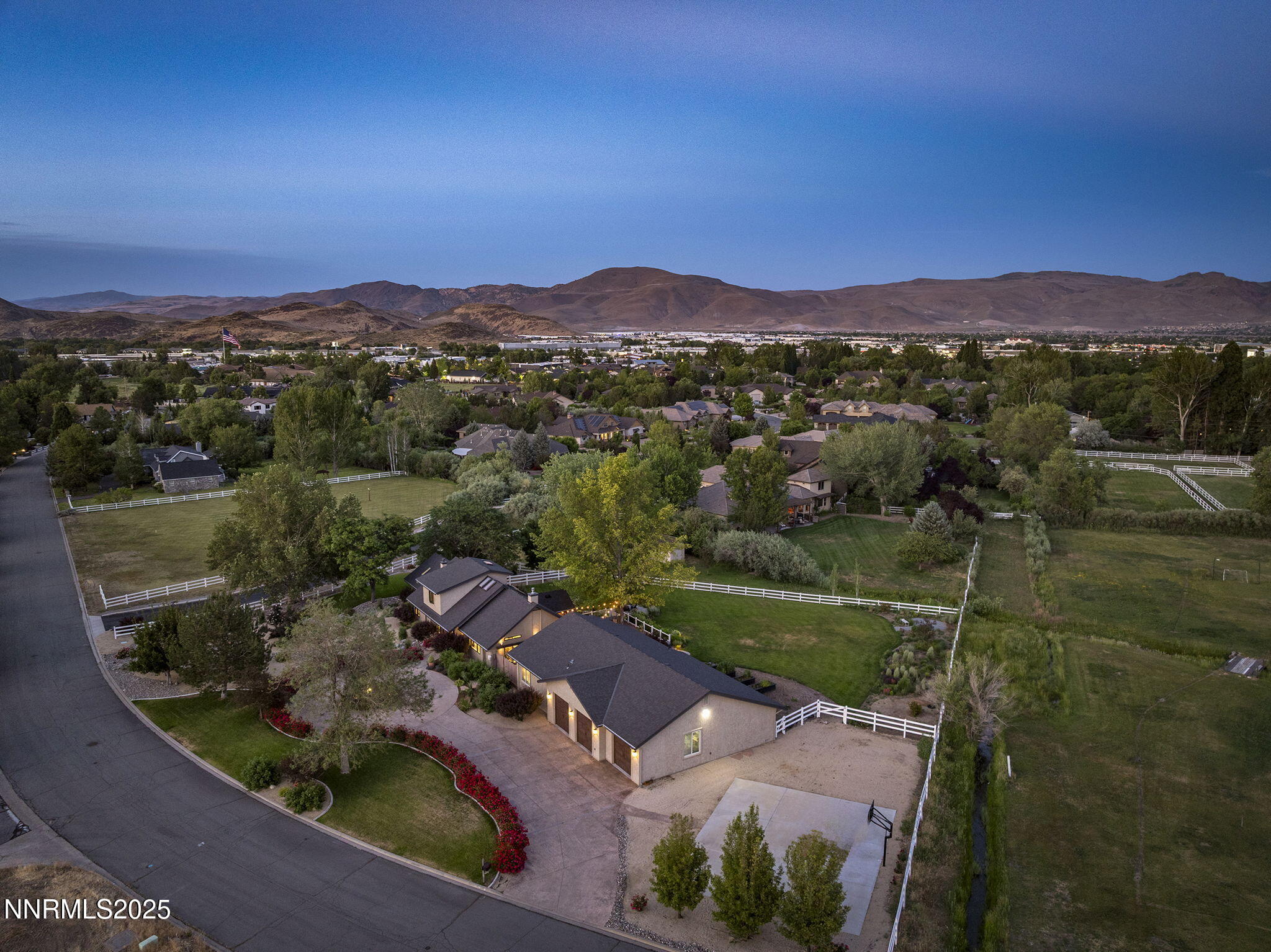 10594 Dixon Lane