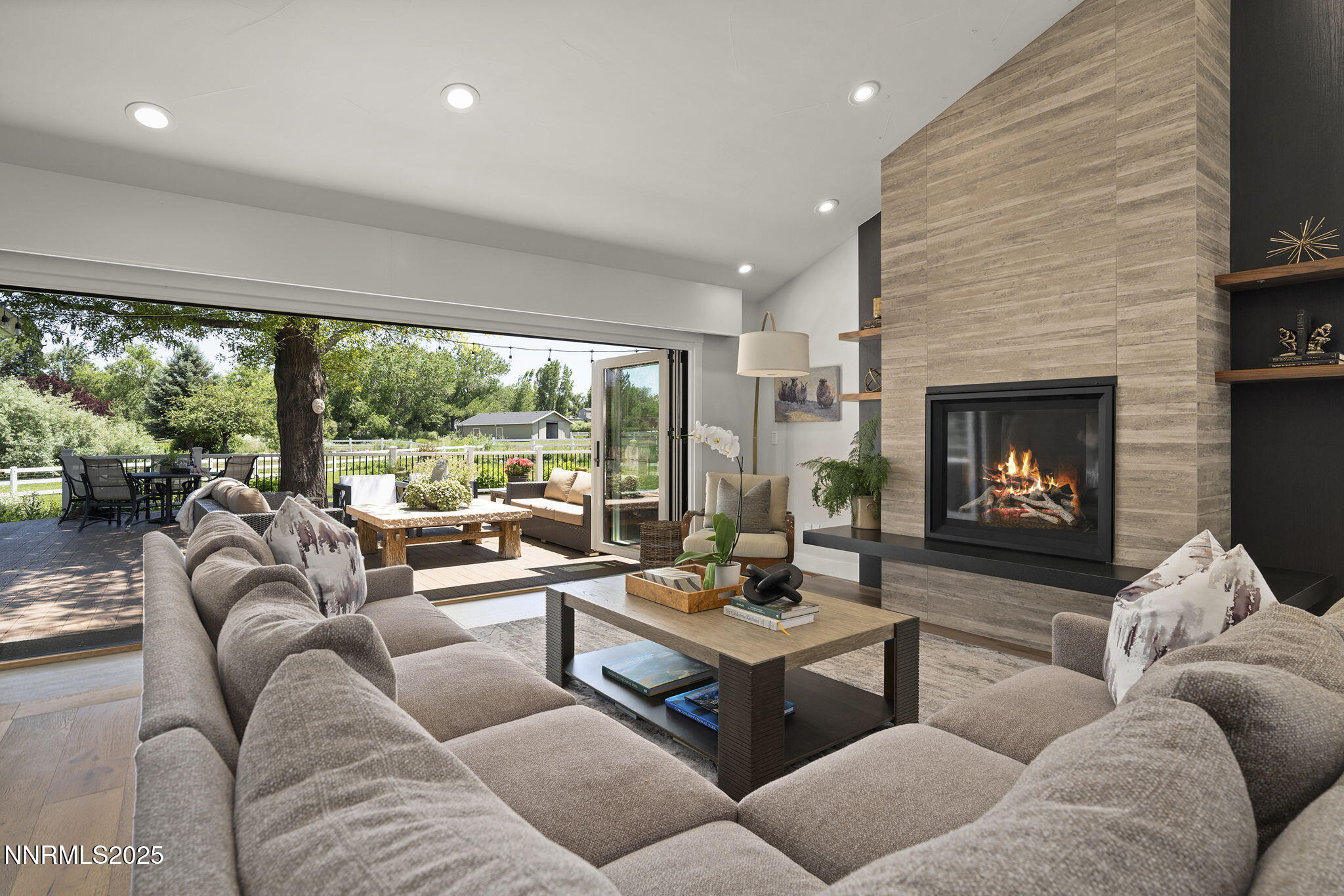 10594 Dixon Lane