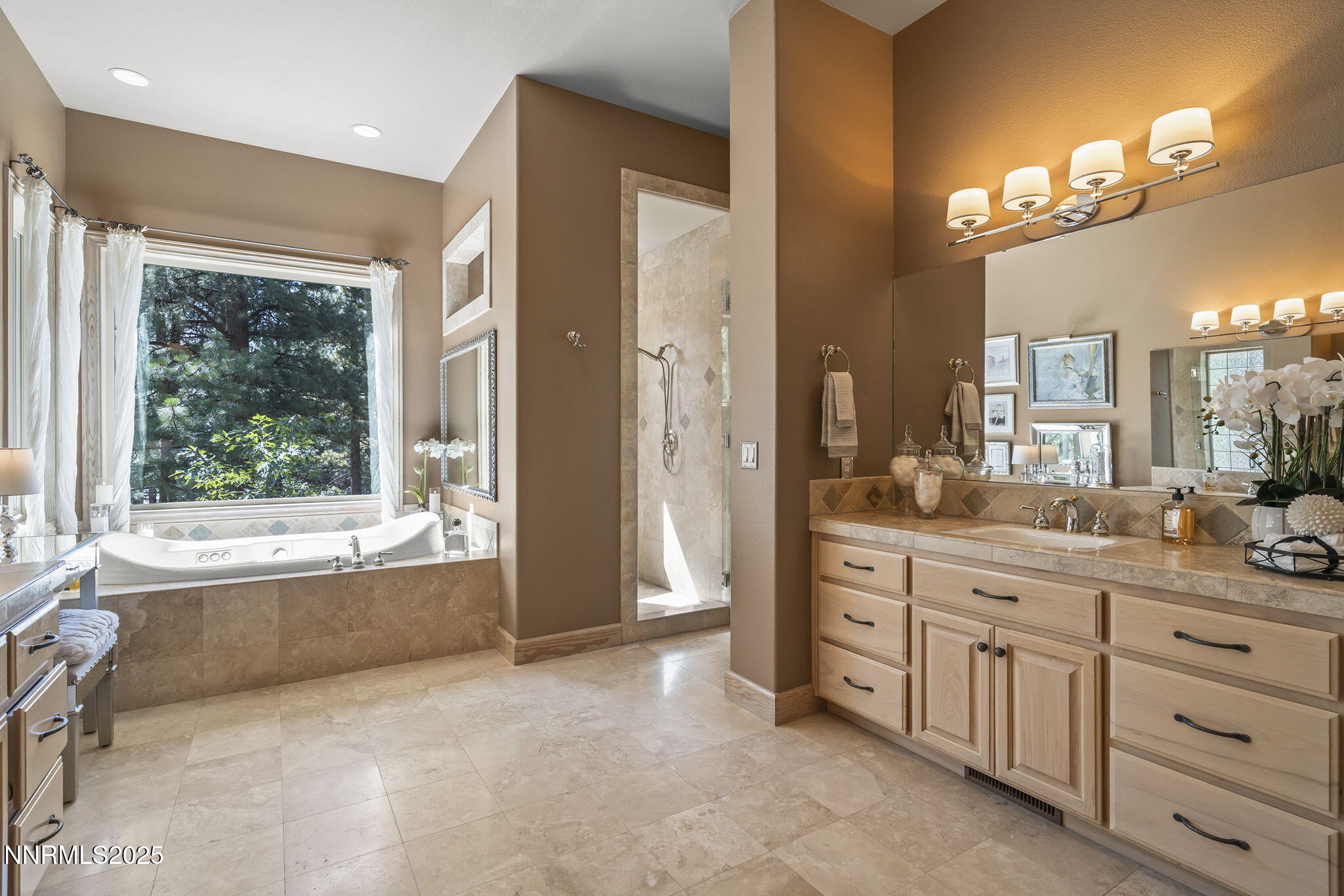 1690 Green Ash Drive