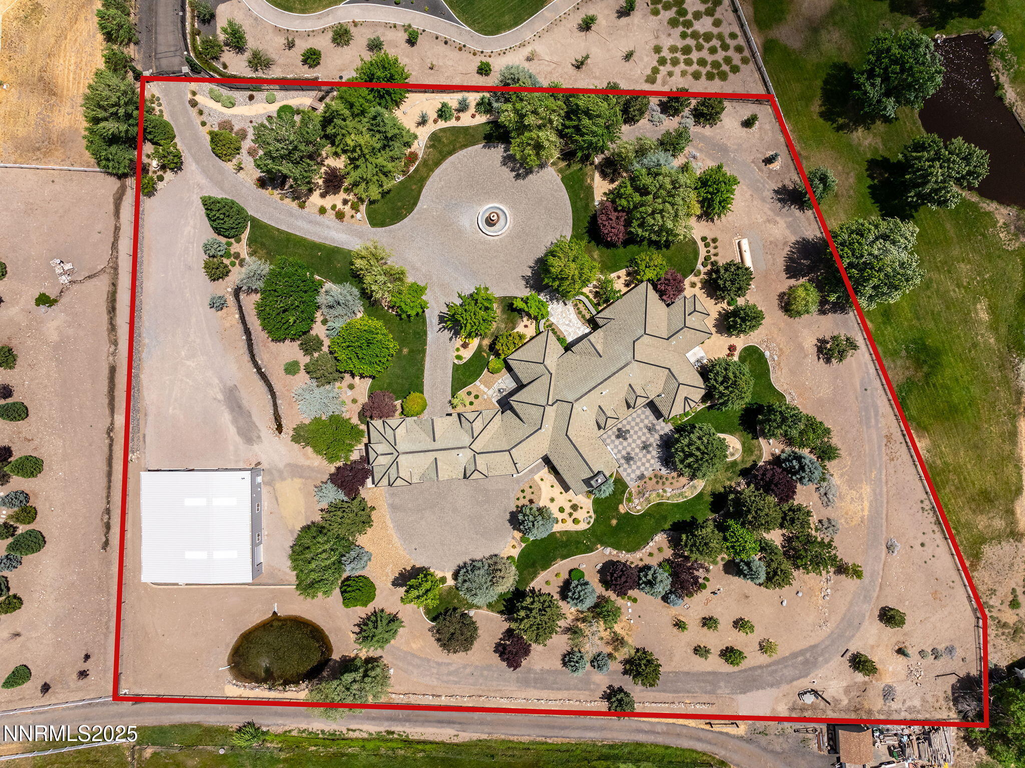 8741 Lakeside Drive
