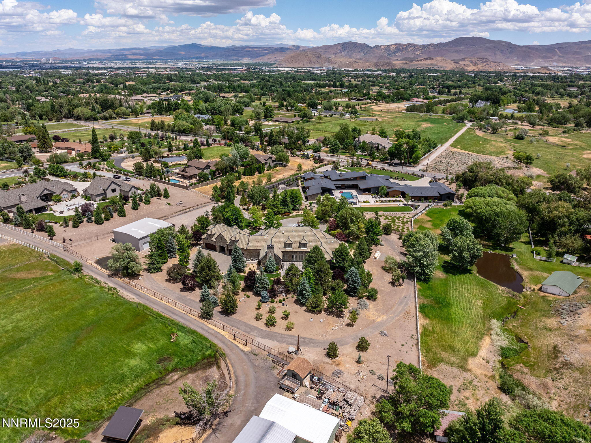 8741 Lakeside Drive