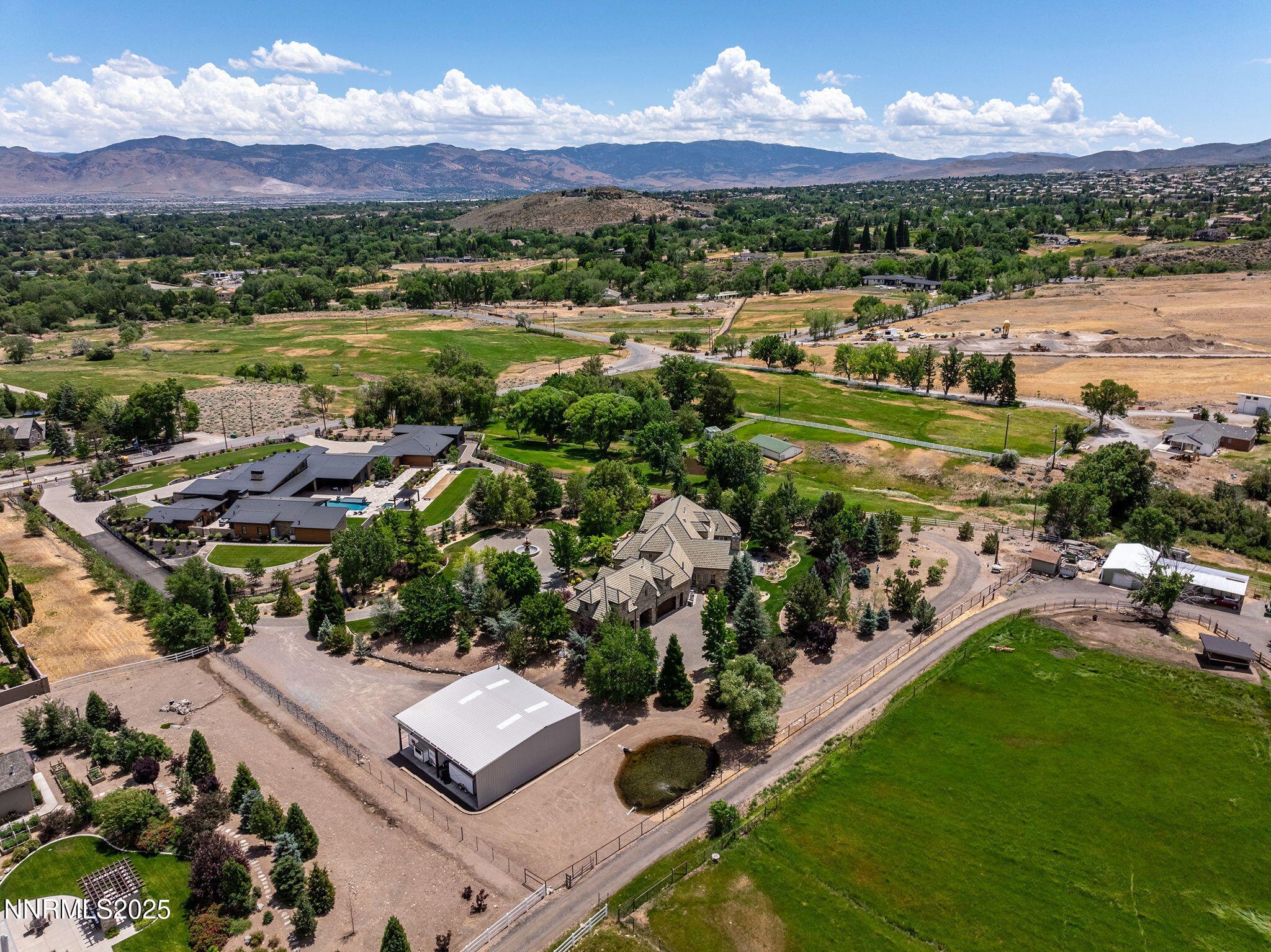 8741 Lakeside Drive