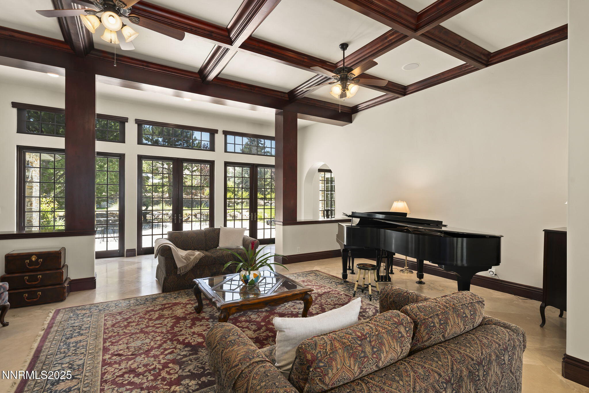8741 Lakeside Drive