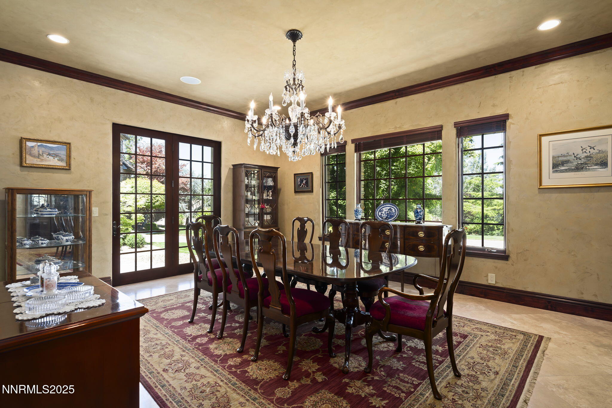 8741 Lakeside Drive