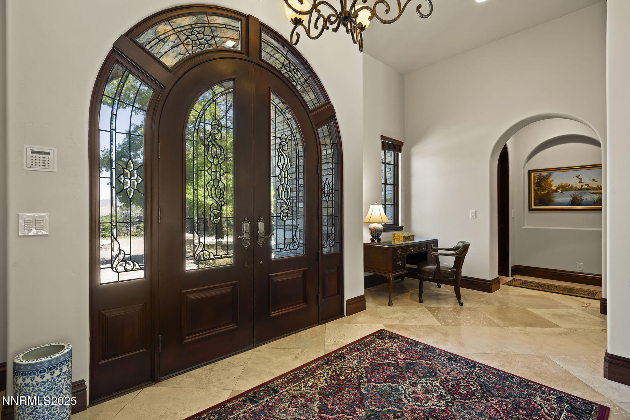8741 Lakeside Drive