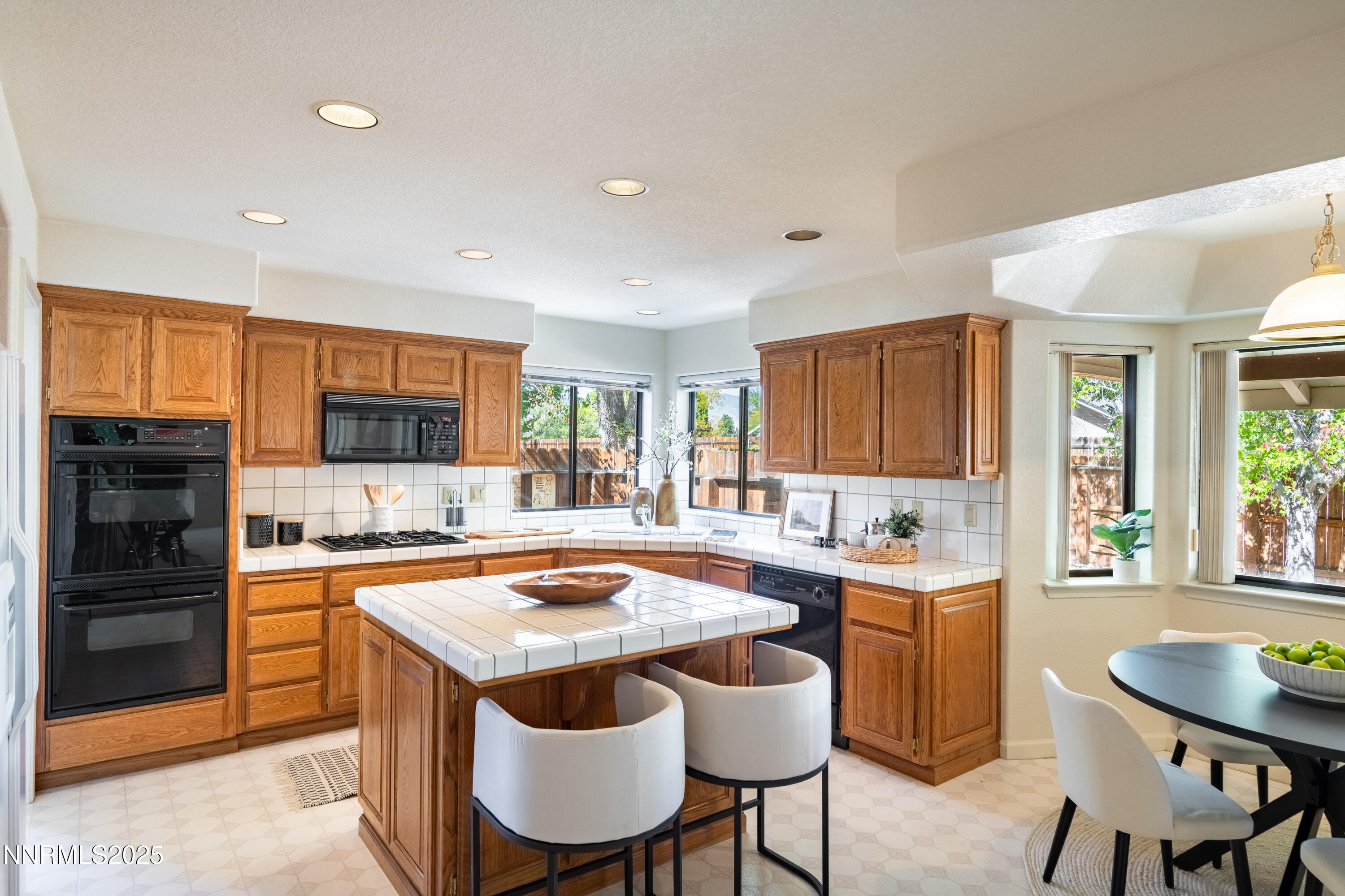 1208 Pleasantview Drive