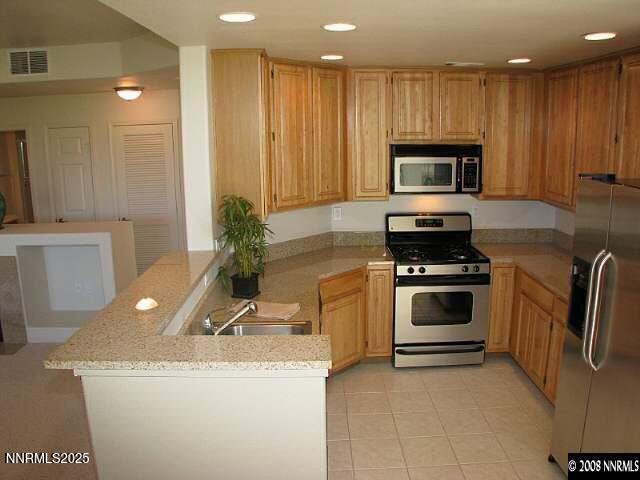 900 S South Meadows Parkway APT 4911