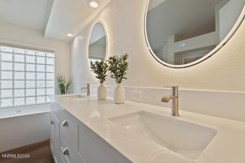 6128 Carriage House Way