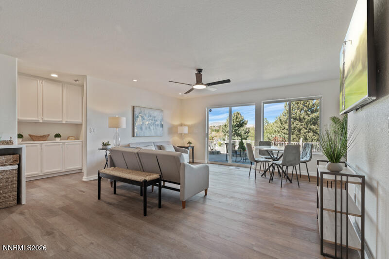 6128 Carriage House Way