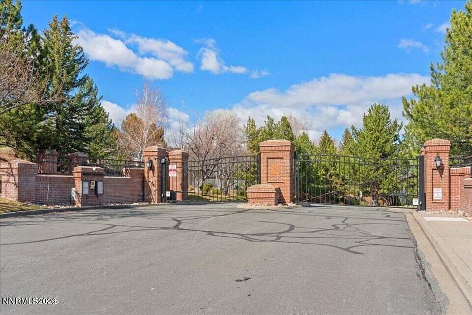 6128 Carriage House Way
