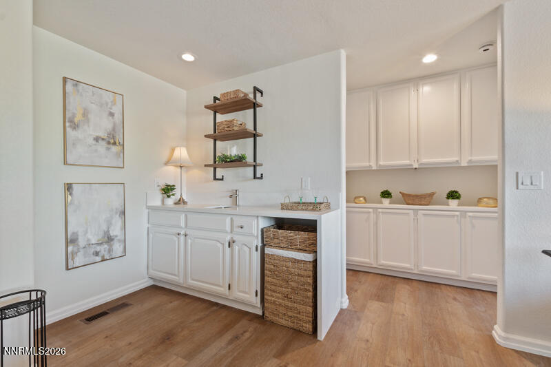 6128 Carriage House Way