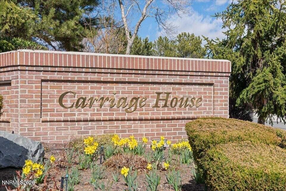 6128 Carriage House Way