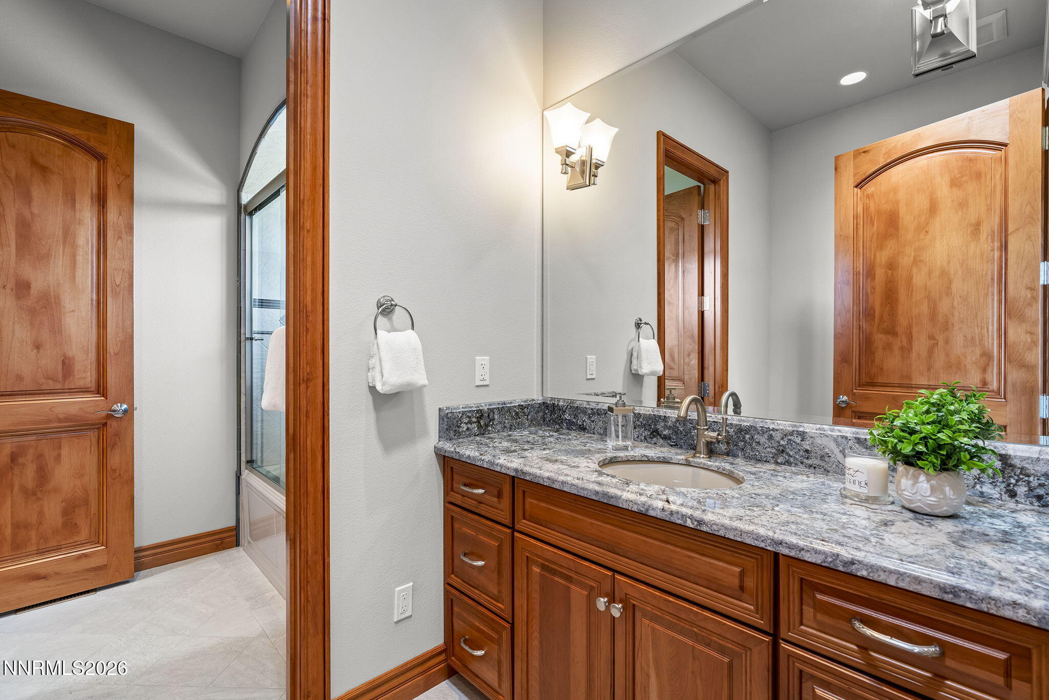 10231 Zuni Ridge Trail